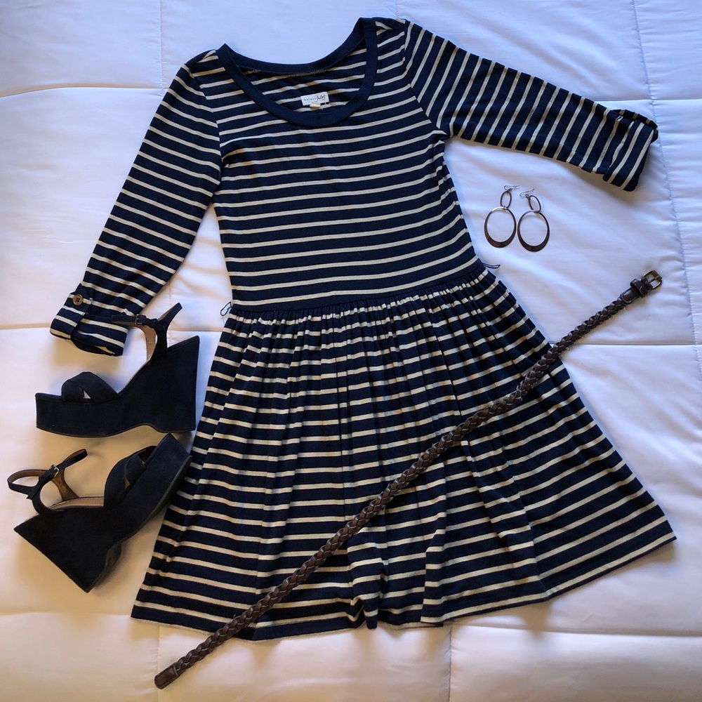 Madison Jules. A-Line Long Sleeve Dress.